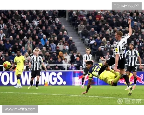 热刺2-0多特，罗梅罗头球破门助欧战晋级